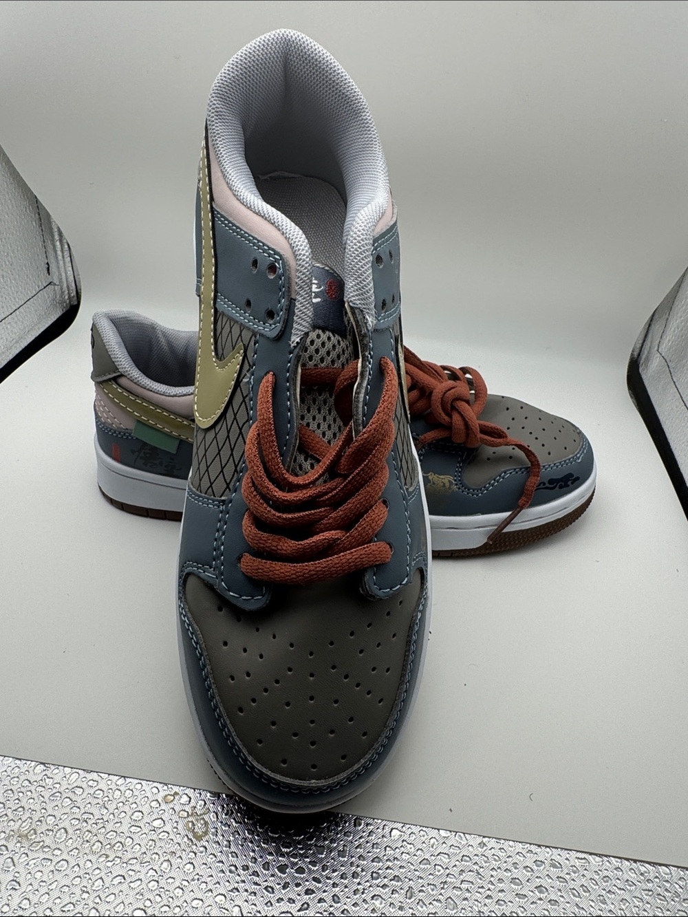 Nike Men’s Low-Top Sneakers in Gray, Olive & Rust